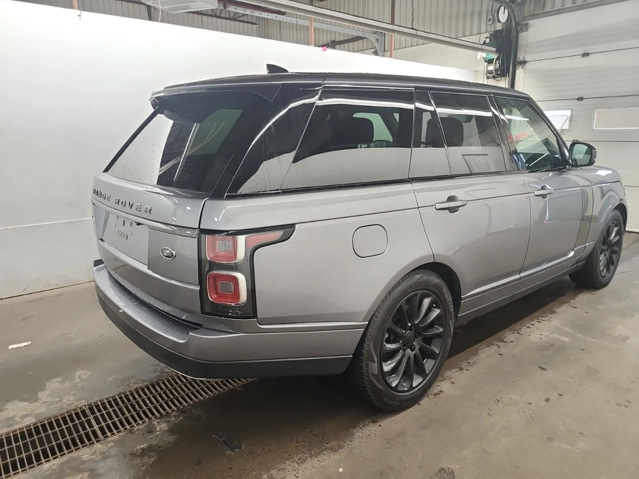 Land Rover Range rover * АВТО КРЕДИТ* ЦЕНА ДО БГ * СЕРВИЗНА ИСТОРИЯ *  - изображение 6 | Auto.bg Land Rover Range rover * АВТО КРЕДИТ* ЦЕНА ДО БГ * СЕРВИЗНА ИСТОРИЯ *  - изображение 6