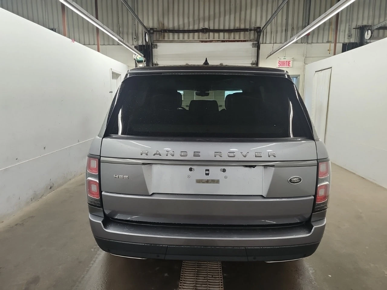 Land Rover Range rover * АВТО КРЕДИТ* ЦЕНА ДО БГ * СЕРВИЗНА ИСТОРИЯ *  - изображение 5 | Auto.bg Land Rover Range rover * АВТО КРЕДИТ* ЦЕНА ДО БГ * СЕРВИЗНА ИСТОРИЯ *  - изображение 5