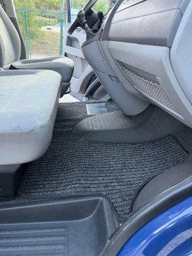 VW Transporter Топ | Сервизна история пригоден за мотори | Auto.bg — изображение 8 VW Transporter Топ | Сервизна история пригоден за мотори | Auto.bg — изображение 8