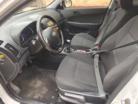 Hyundai I30 Cw - 2900 € / 5671.91 лв. - 16302598 9 | Car24.bg Hyundai I30 Cw - 2900 € / 5671.91 лв. - 16302598 9