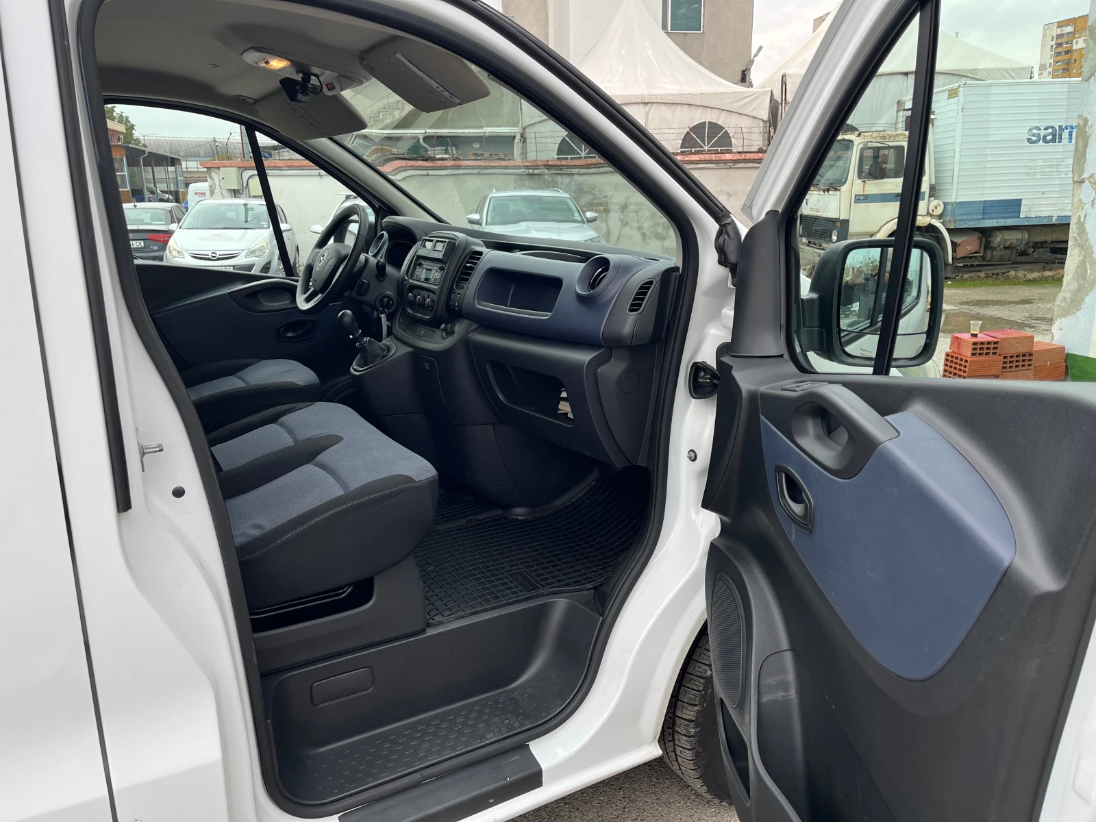 Opel Vivaro ХЛАДИЛЕН EURO6 - изображение 8 | Auto.bg Opel Vivaro ХЛАДИЛЕН EURO6 - изображение 8