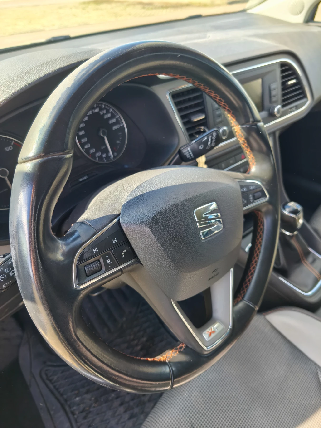 Seat Leon Xperience 4x4 - изображение 10 | Auto.bg Seat Leon Xperience 4x4 - изображение 10