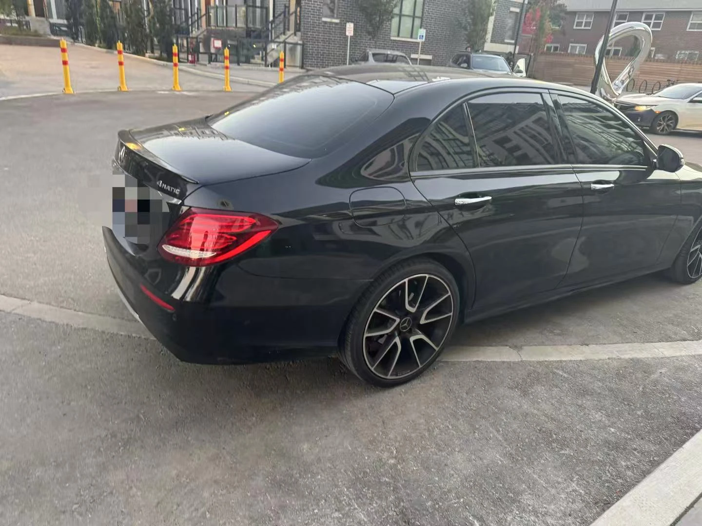 Mercedes-Benz E 300 CARFAX АВТО КРЕДИТ  - изображение 5 | Auto.bg Mercedes-Benz E 300 CARFAX АВТО КРЕДИТ  - изображение 5