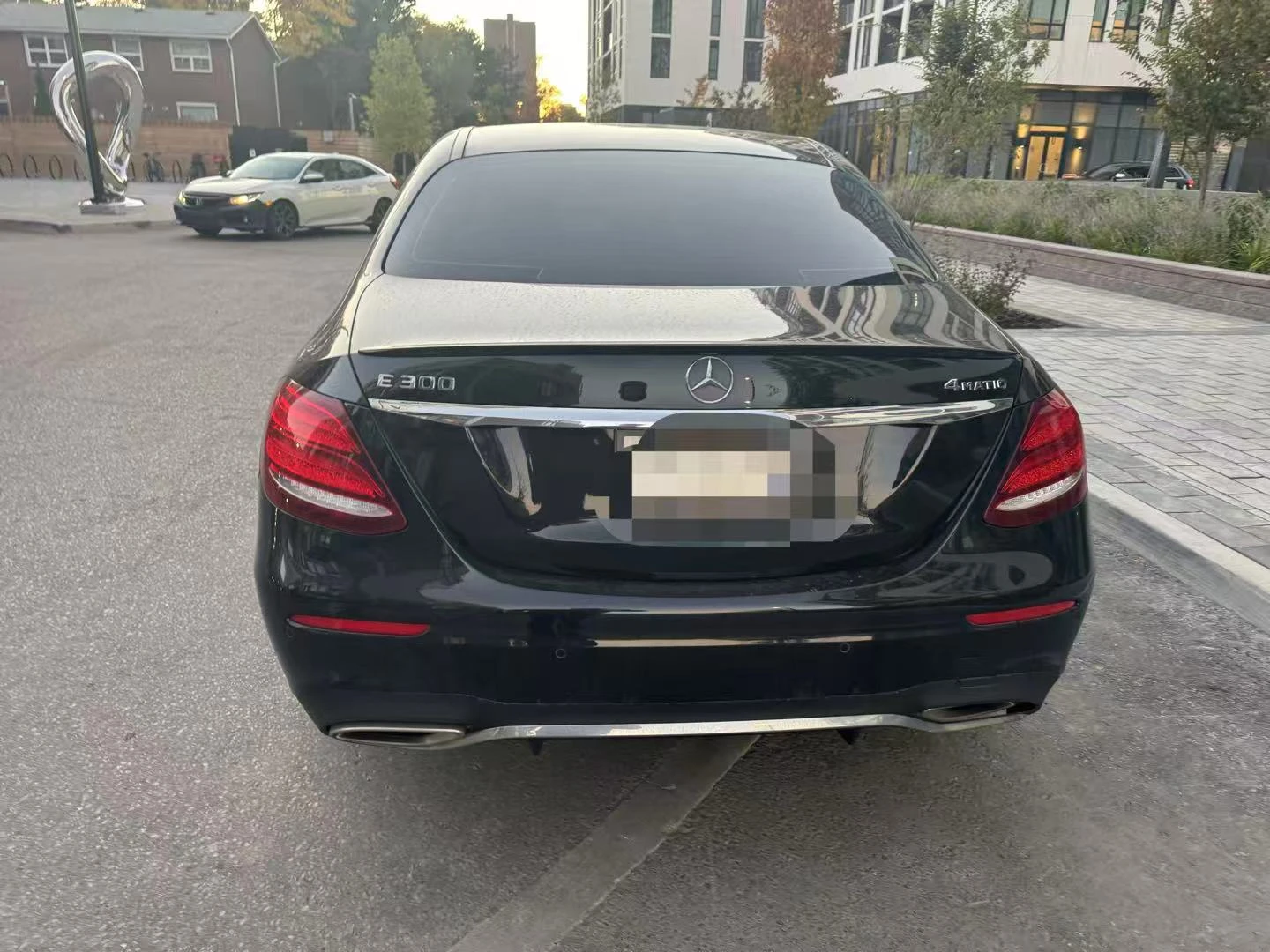 Mercedes-Benz E 300 CARFAX АВТО КРЕДИТ  - изображение 4 | Auto.bg Mercedes-Benz E 300 CARFAX АВТО КРЕДИТ  - изображение 4