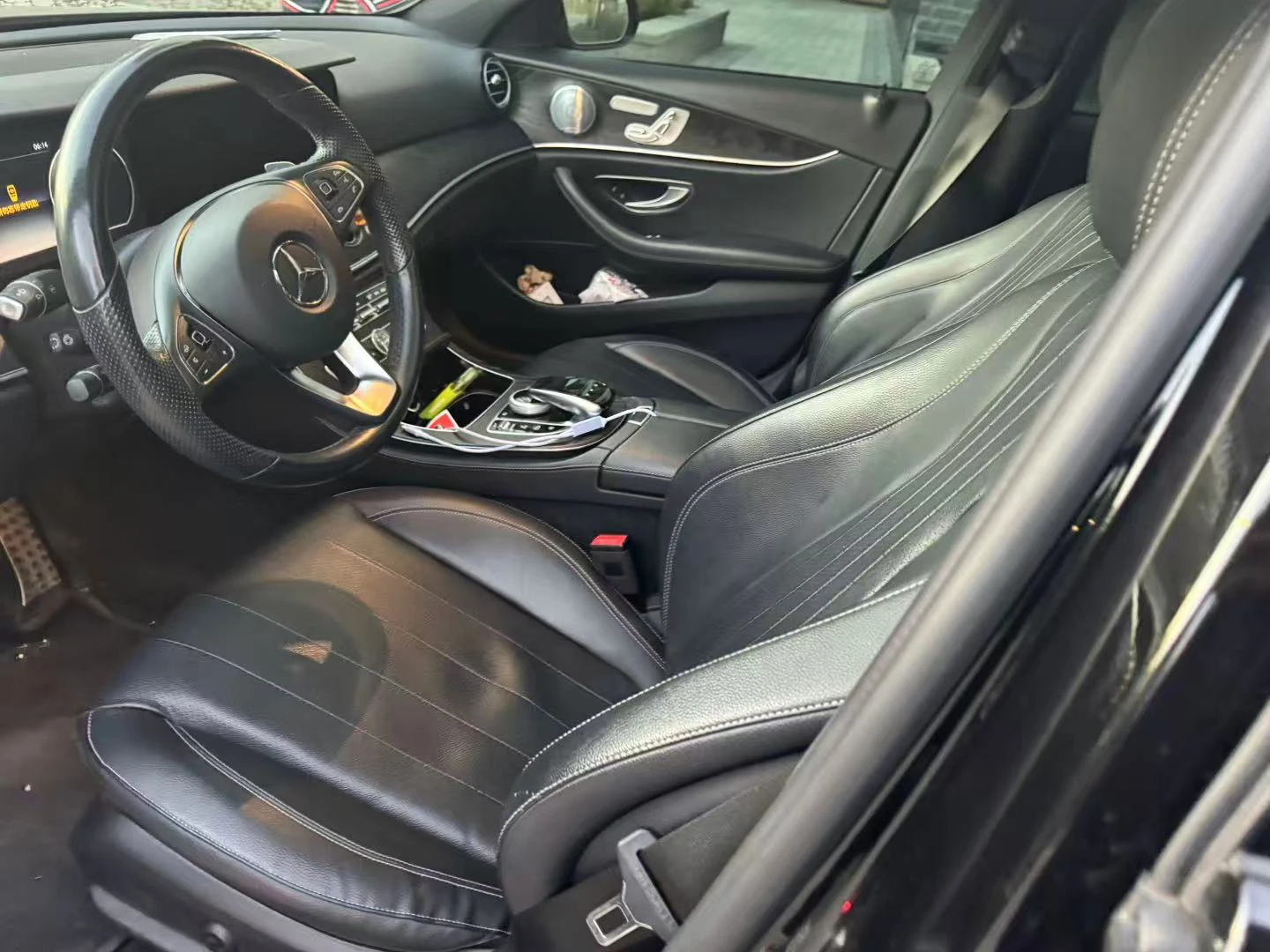 Mercedes-Benz E 300 CARFAX АВТО КРЕДИТ  - изображение 9 | Auto.bg Mercedes-Benz E 300 CARFAX АВТО КРЕДИТ  - изображение 9