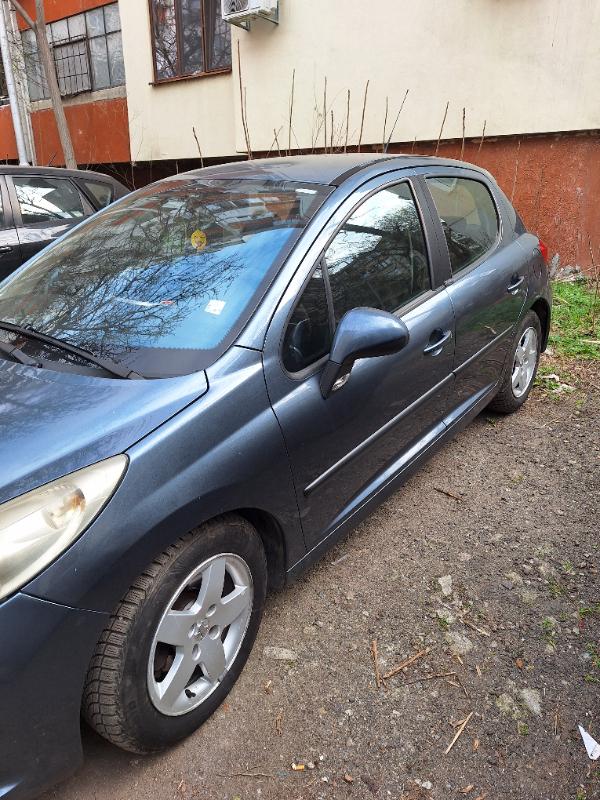 Peugeot 207 1.4 бензин - изображение 2