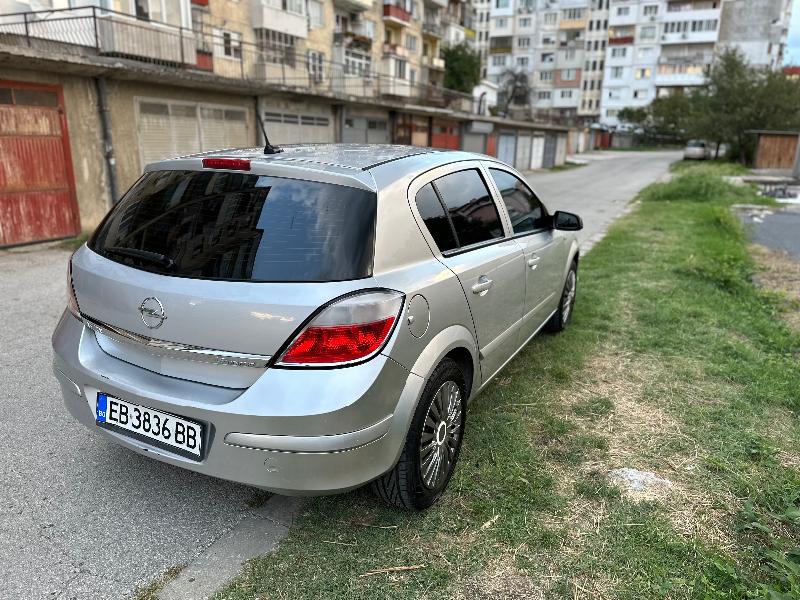 Opel Astra 1.6 //АВТОМАТ// - изображение 4