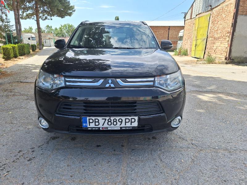 Mitsubishi Outlander 2,2d 4x4 7места - изображение 4