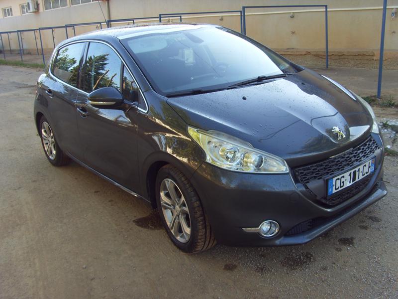 Peugeot 208 1.6 eHDI 6ck.116 - изображение 10