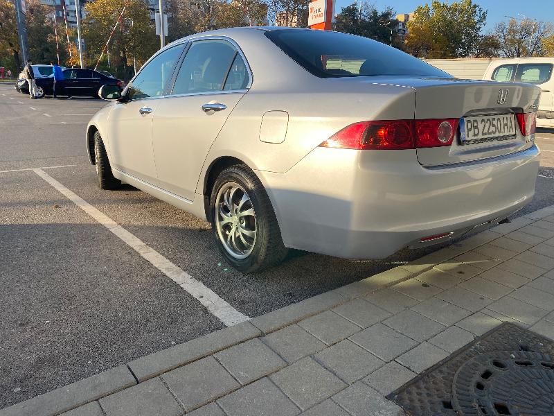 Honda Accord 2.2 I-CTDi - изображение 9