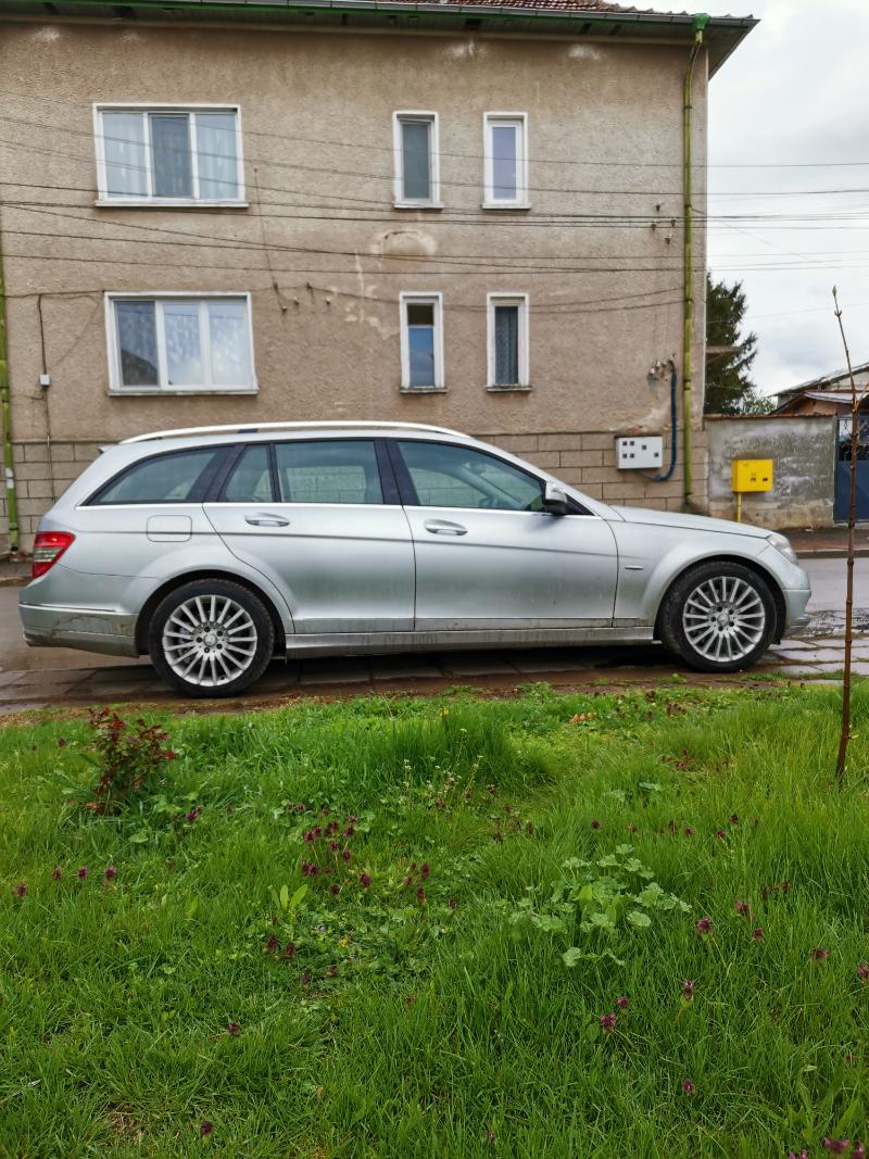 Mercedes-Benz C 320 3000 - изображение 4