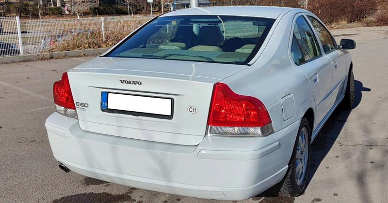 Volvo S60  - изображение 6