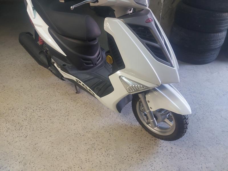 Piaggio Beverly PGO Tigra 125i - изображение 3