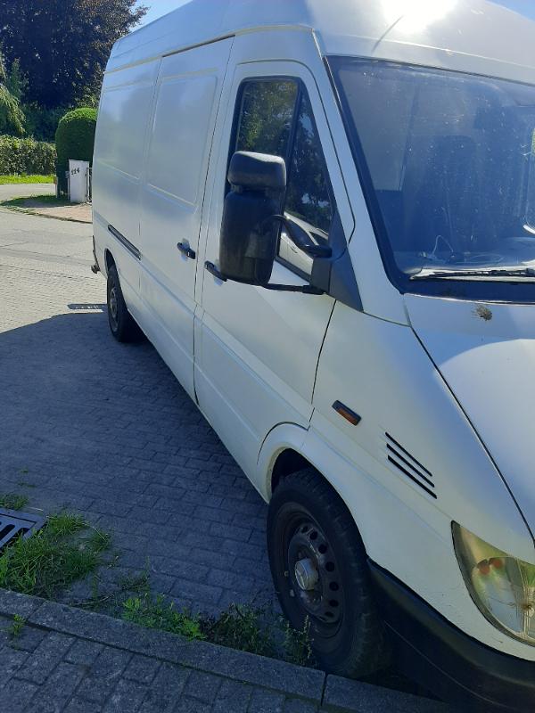 Mercedes-Benz Sprinter 208 208.cdi - изображение 2