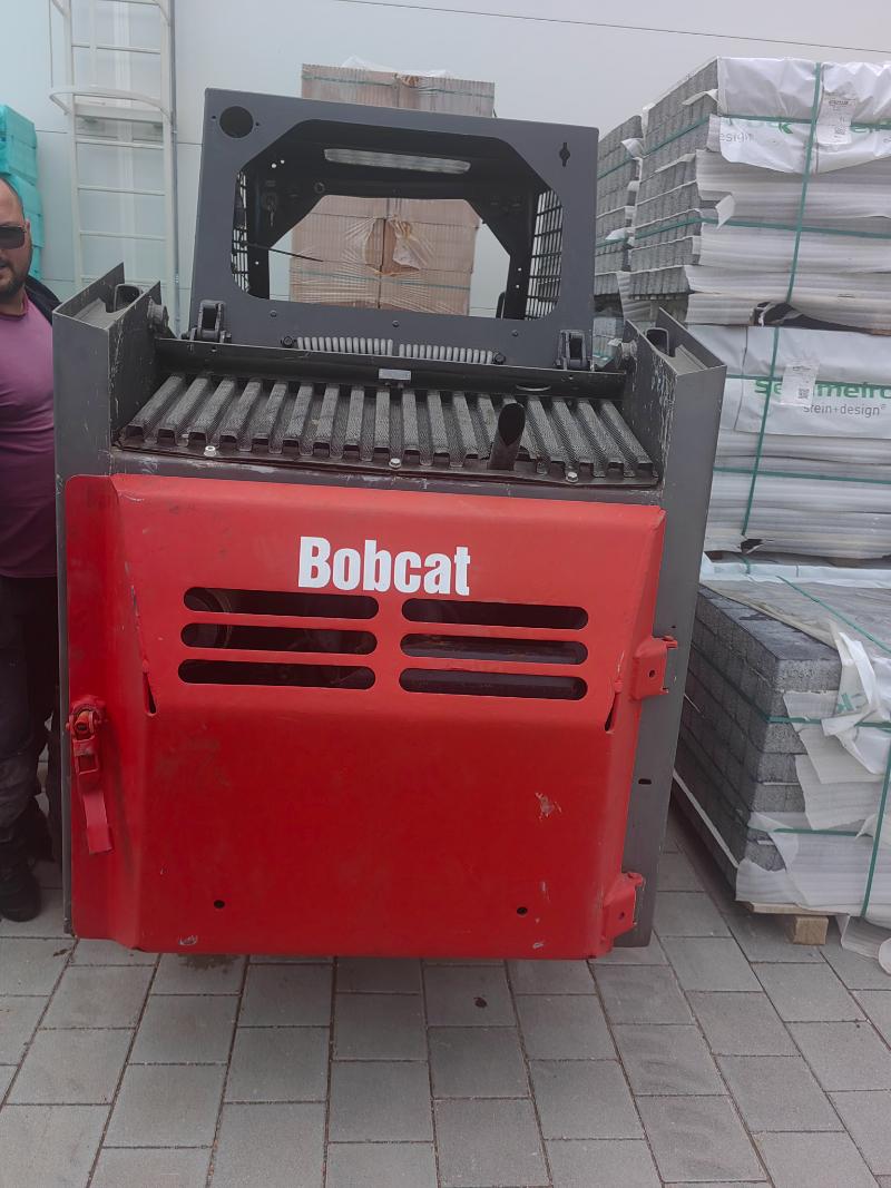 Мини челни товарачи Bobcat 743 - изображение 2