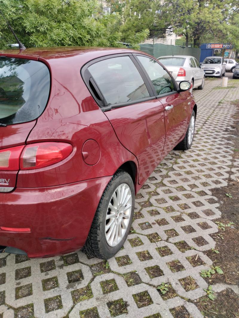 Alfa Romeo 147 1.9 JTD - изображение 3