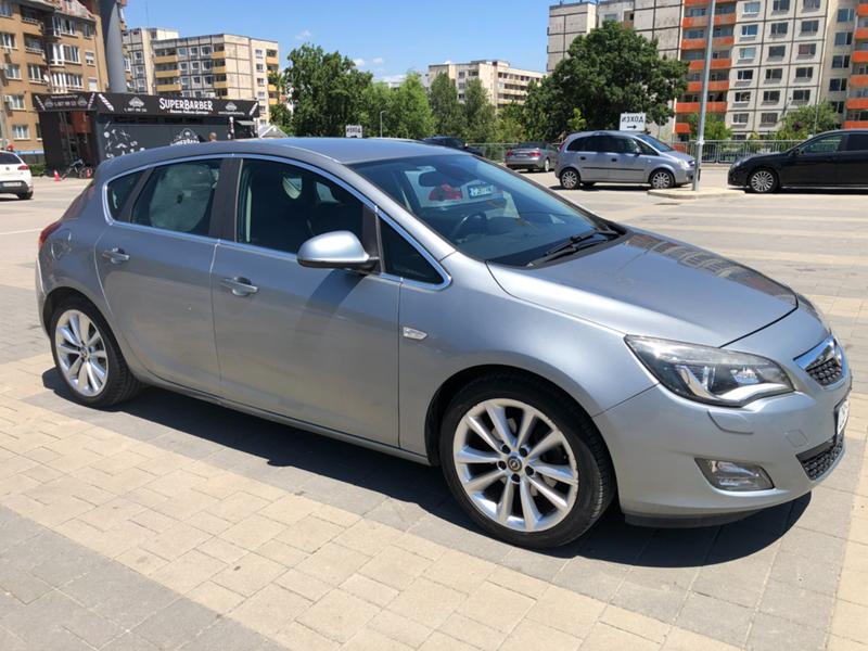 Opel Astra J - изображение 2