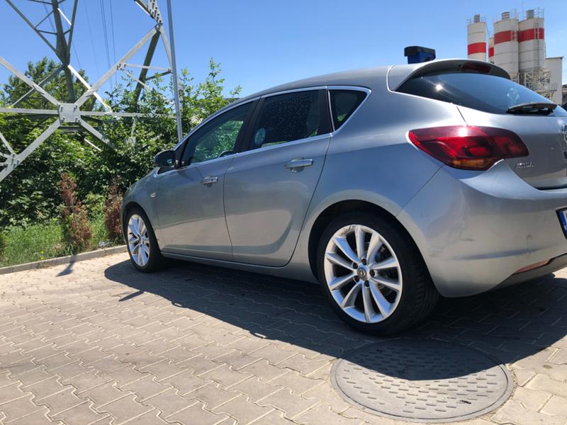 Opel Astra J - изображение 5