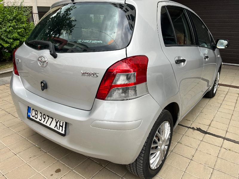 Toyota Yaris 1.0i 69hp - изображение 5