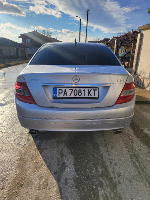 Mercedes-Benz C 320  - изображение 2