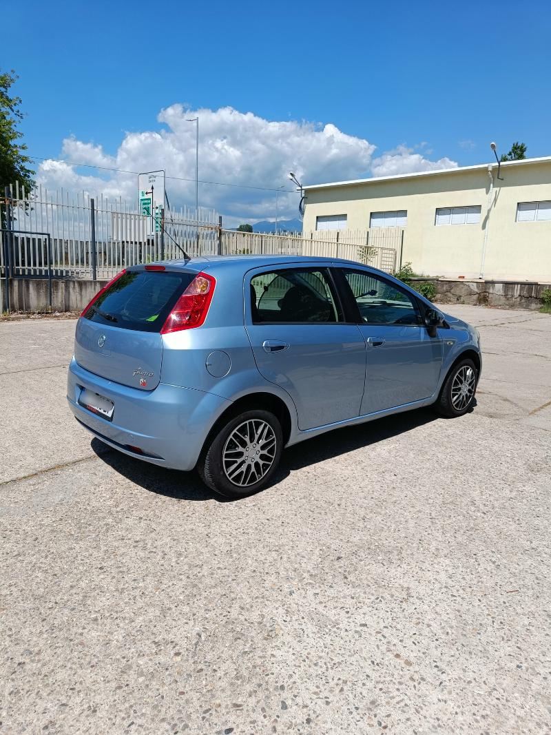 Fiat Punto Grande punto 1.3 - изображение 8