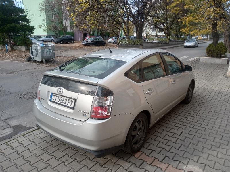 Toyota Prius 1.5vvt-i - изображение 4