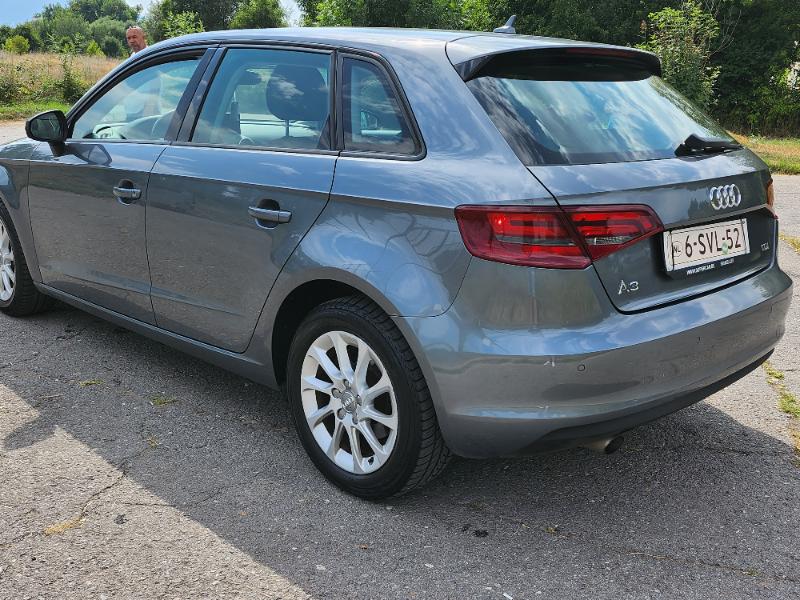 Audi A3  SPORTBACK 1.6 - изображение 6