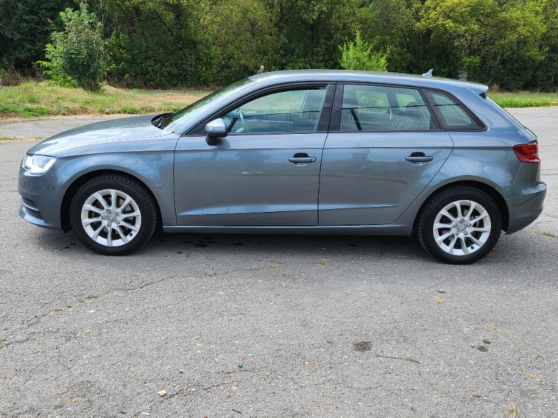 Audi A3  SPORTBACK 1.6 - изображение 7