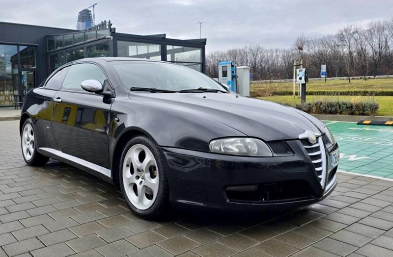 Alfa Romeo Gt 1.9 JTD - изображение 4