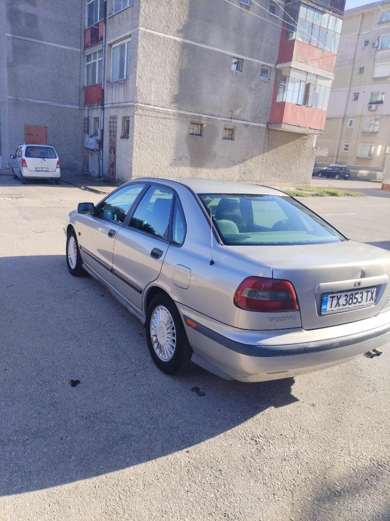 Volvo S40  - изображение 3