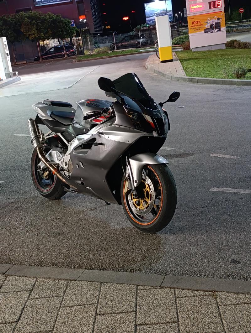 Aprilia RSV4 1000 - изображение 6