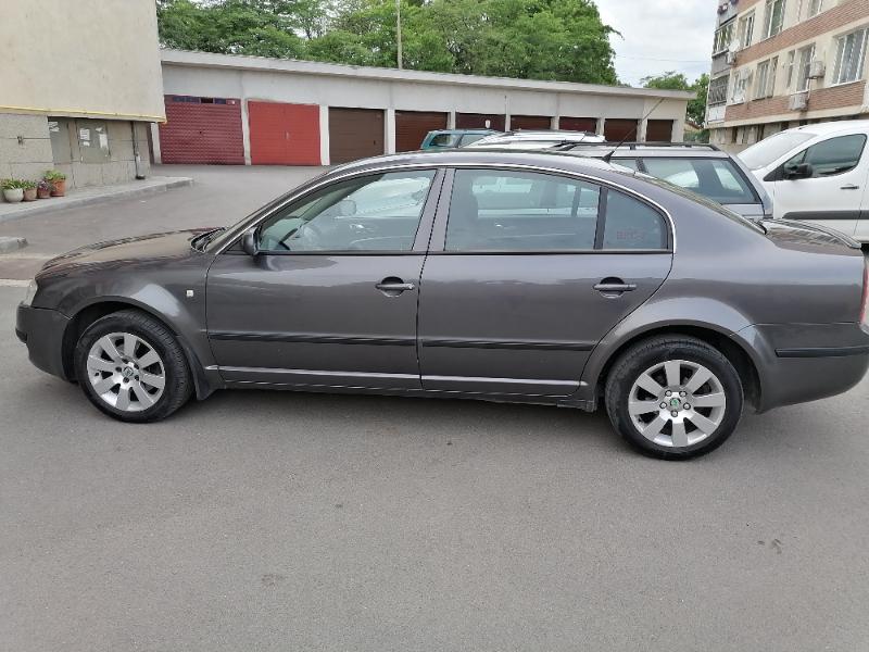 Skoda Superb 1,8T бензин - изображение 2