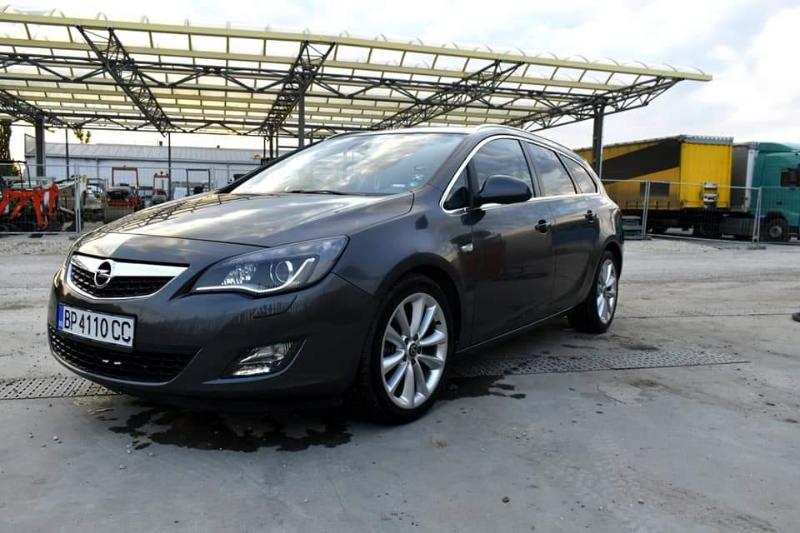 Opel Astra 1.7 CDTI COSMO - изображение 9