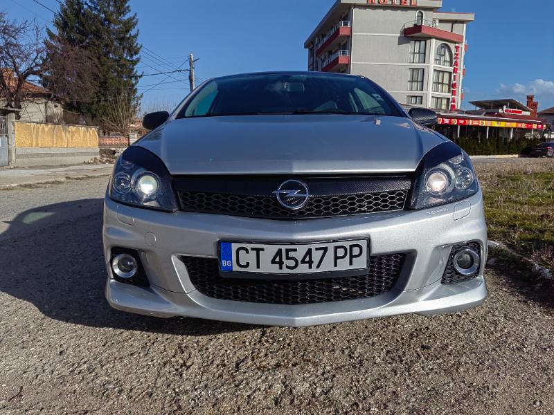 Opel Astra GTC 1.8i OPC - изображение 2