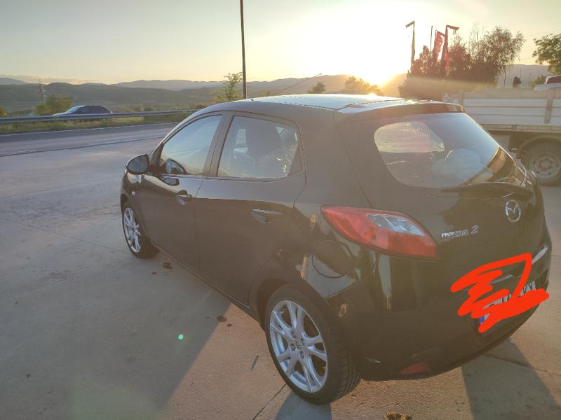 Mazda 2  - изображение 5