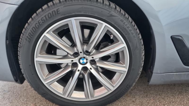 BMW 520 520 XDrive Sport - изображение 9