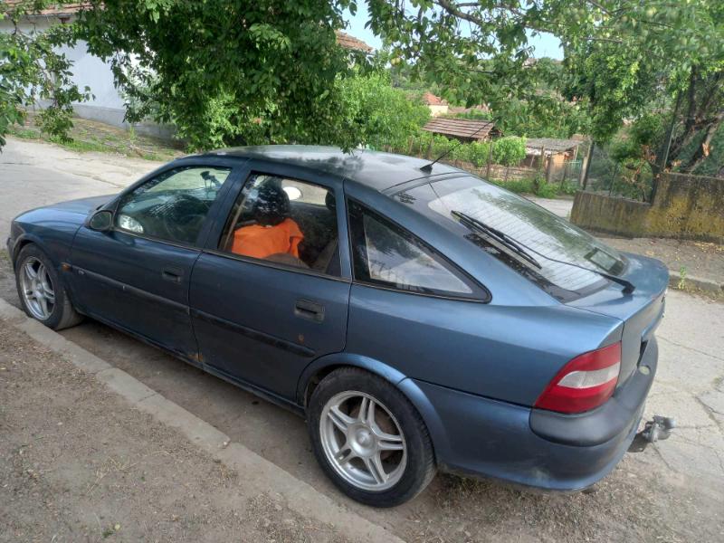 Opel Vectra 1.6 LPG - изображение 5