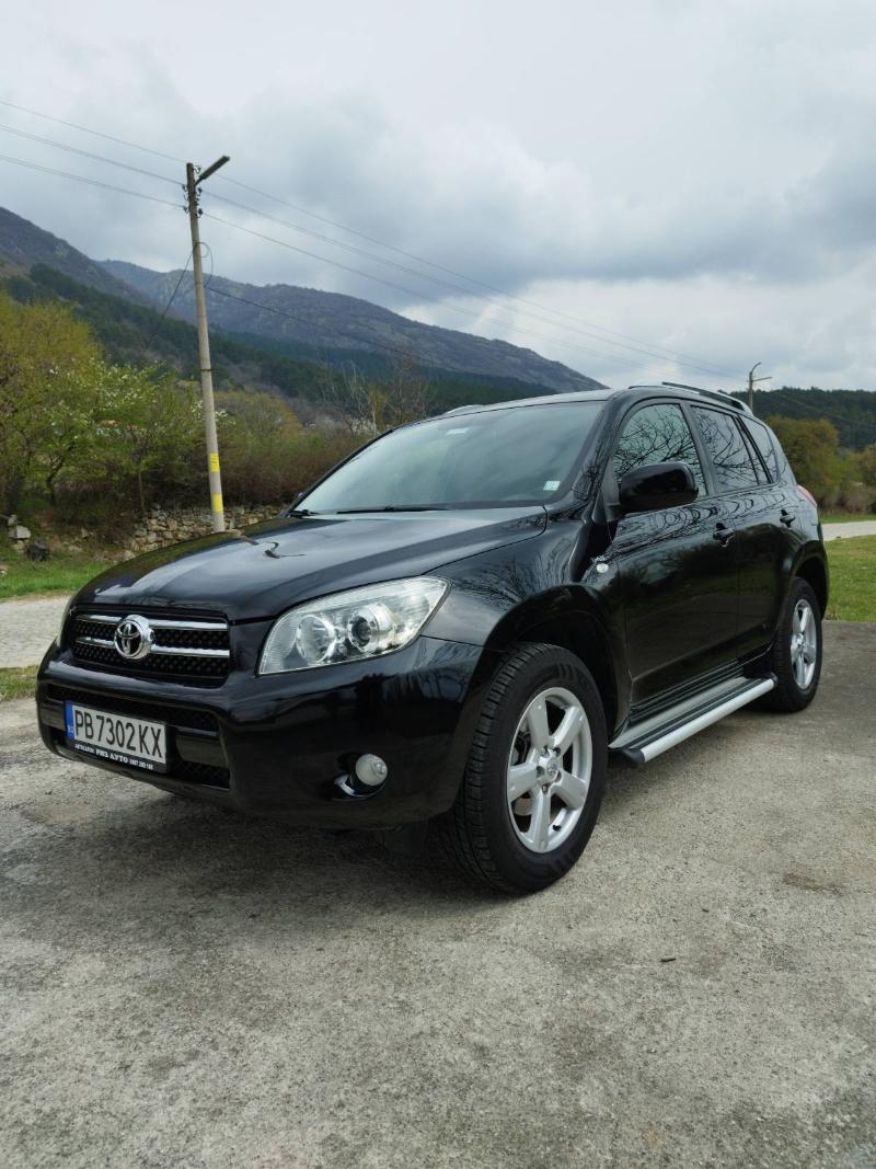 Toyota Rav4 2.2 136 - изображение 2