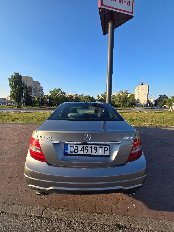 Mercedes-Benz C 300  - изображение 3