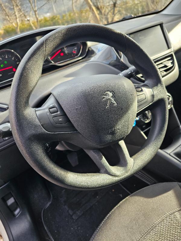 Peugeot 208 1.0 Газ - изображение 8