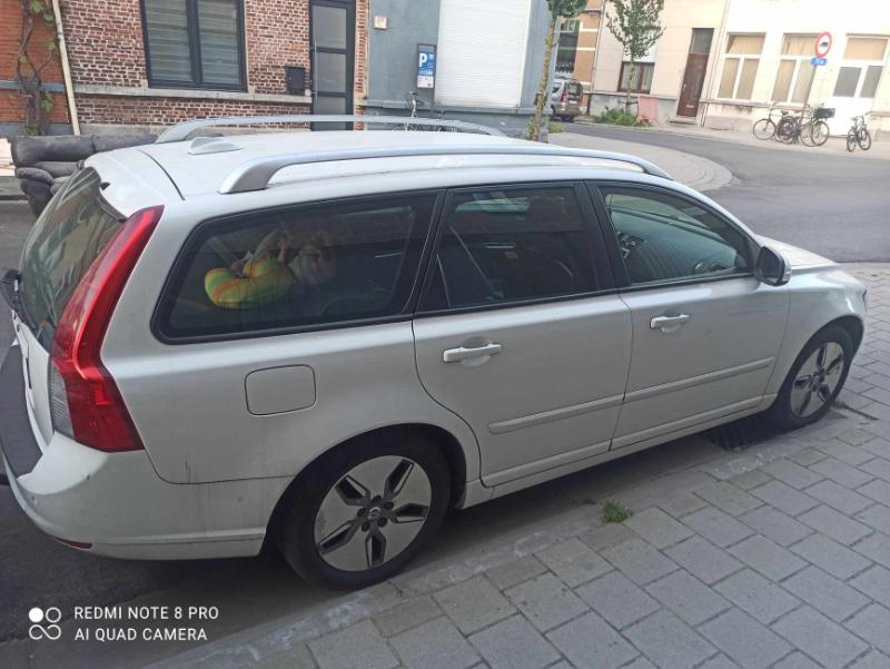 Volvo V50  - изображение 3