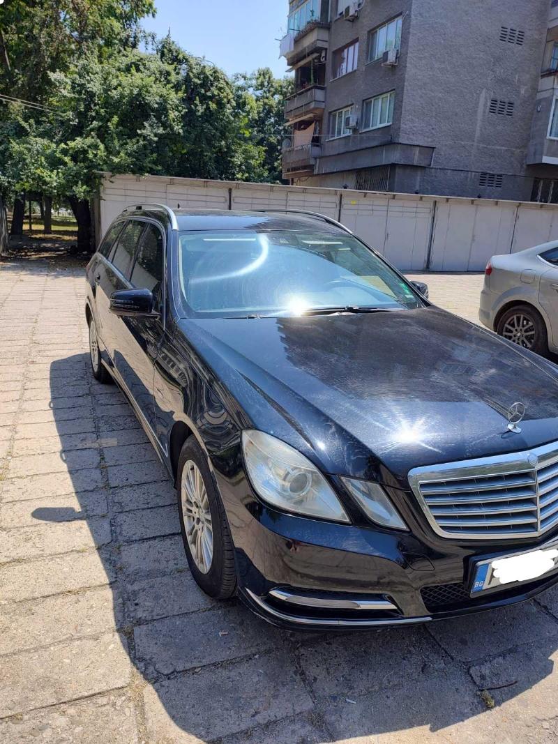 Mercedes-Benz E 200 Комби - изображение 9