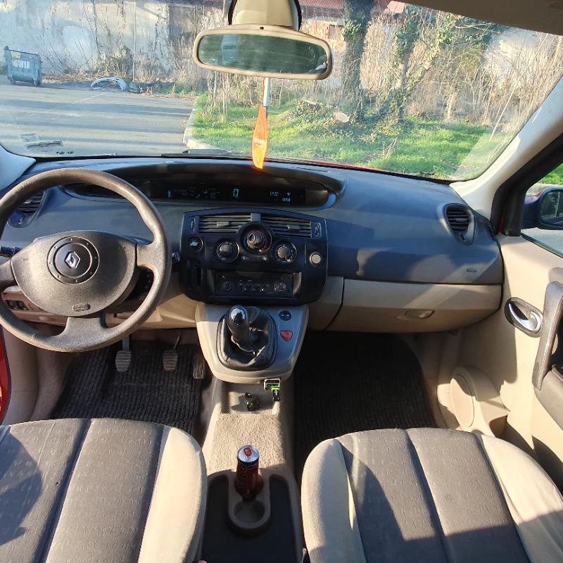 Renault Scenic 1.5 - изображение 10