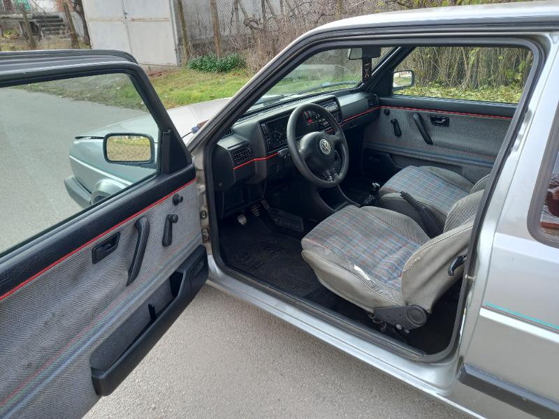 VW Golf 1.6/75коня/газ  - изображение 4