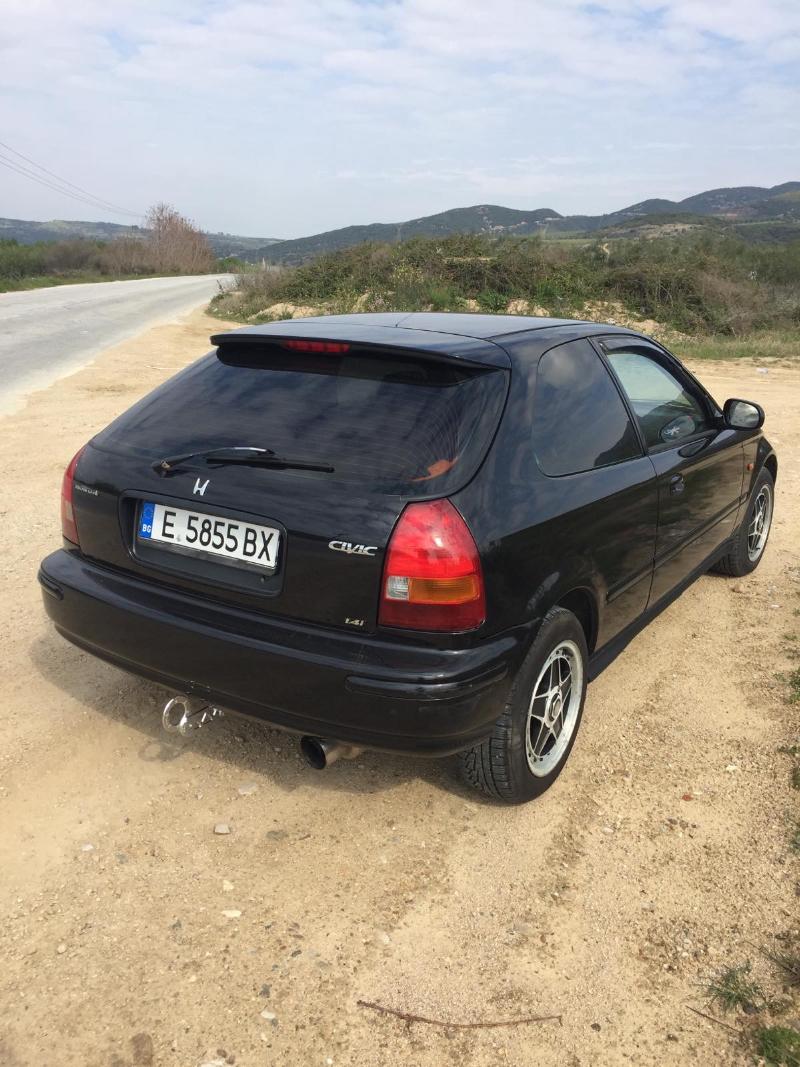 Honda Civic 1.4i - изображение 3