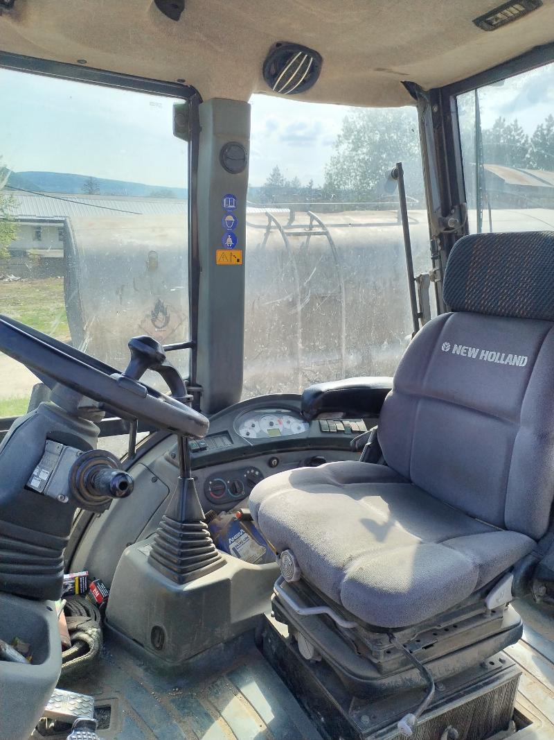 Багер New Holland 115 B - изображение 2