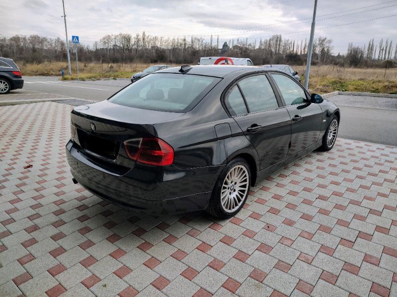 BMW 320 2.0 - изображение 7