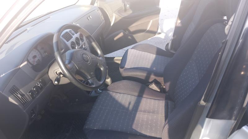 Daihatsu Sirion 1.3 16V - изображение 6