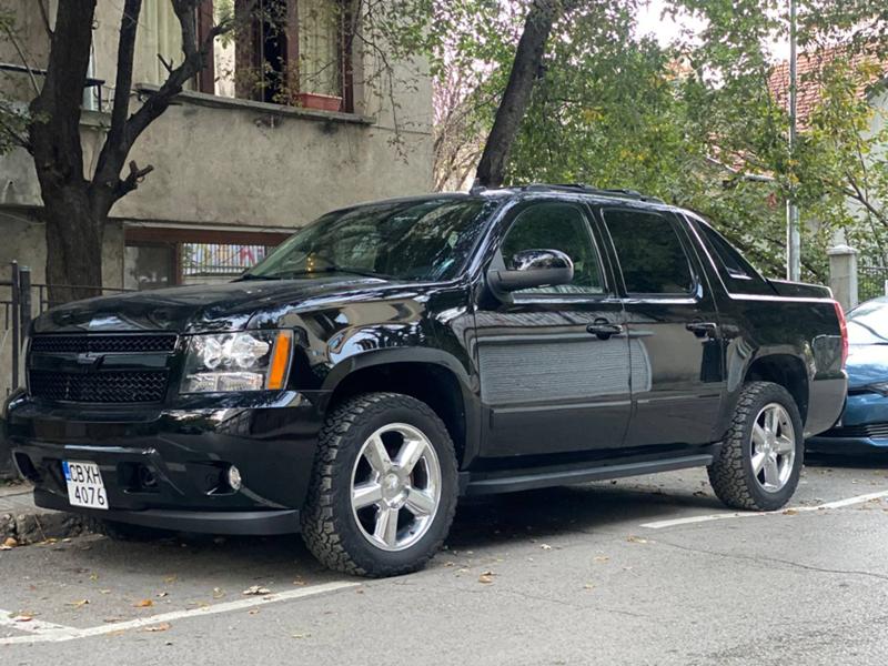 Chevrolet Avalanche LTZ  4X4 - изображение 3