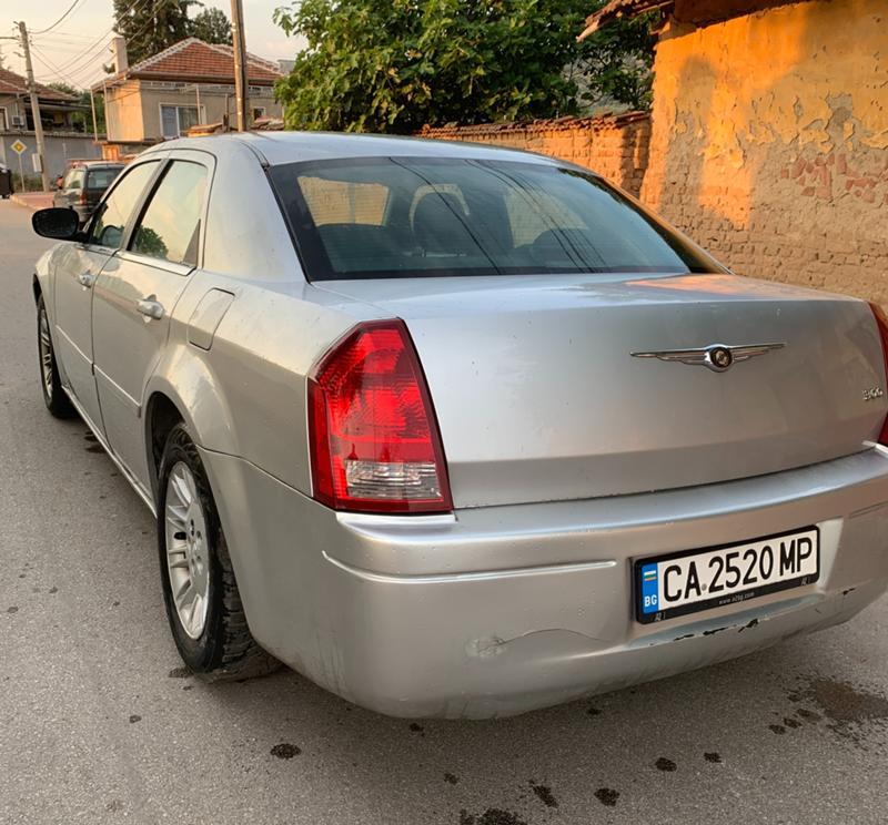 Chrysler 300c 2.7 i - изображение 4